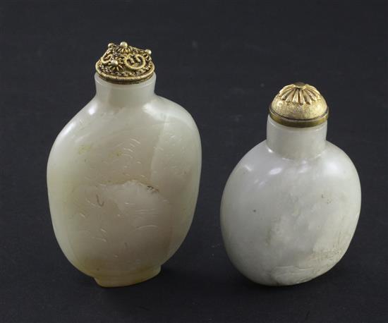 Two Chinese jade snuff bottles, 1800-1900, 4.9cm